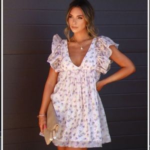 VICI ONCE UPON A LOVE FLORAL CHIFFON FLUTTER SLEEVE DRESS
